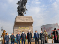 АҢЫЗ БОП ЖЕТКЕН АБЫЗ